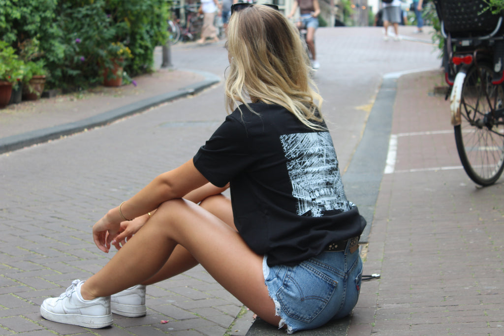 AMS. Tee